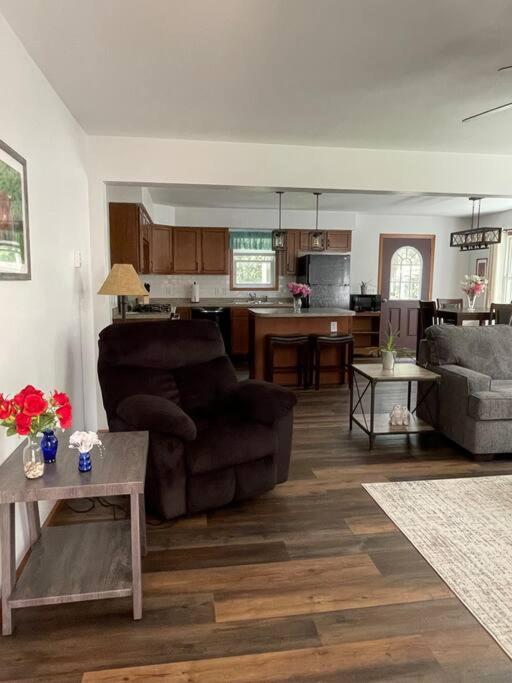 Falls Edge Farm Cottage Benton 外观 照片