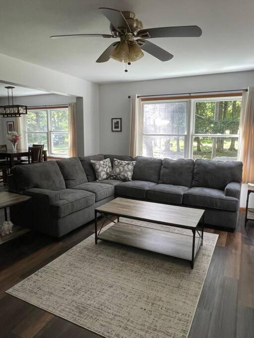 Falls Edge Farm Cottage Benton 外观 照片