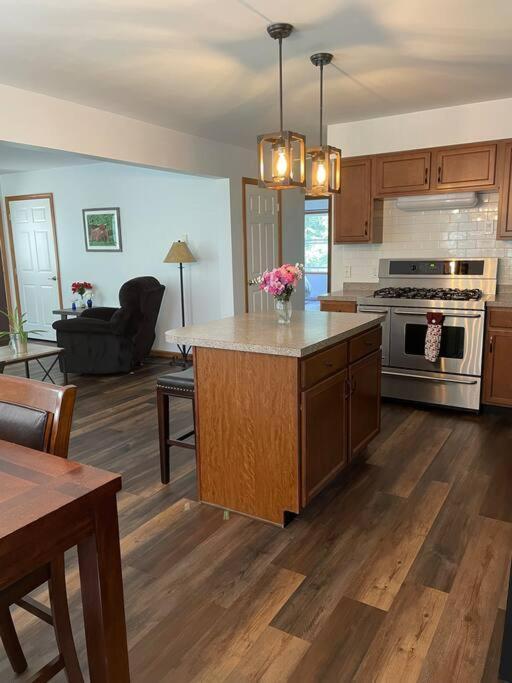 Falls Edge Farm Cottage Benton 外观 照片